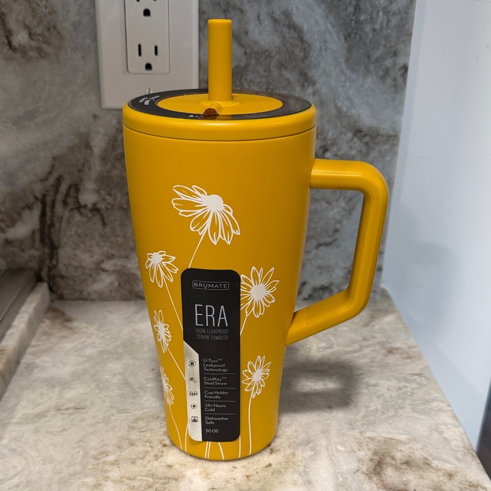 Brumate 30 oz Era Insulated Tumbler, Yellow Sun Daisy, leakproof